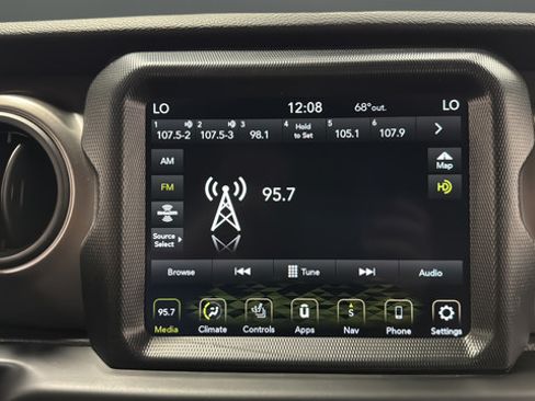 Used 2022 Jeep Gladiator Sport AWD/4WD image 28