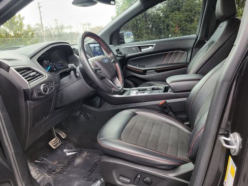 Certified 2023 Ford Edge ST-Line image 8