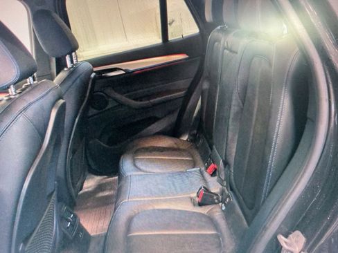 Used 2018 BMW X1 xDrive28i w/ M Sport Package image 7