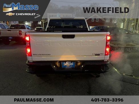 Used 2025 Chevrolet Silverado 2500 Custom w/ Custom Value Package image 3