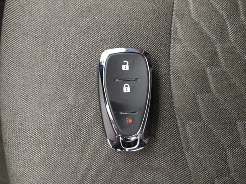 Used 2020 Chevrolet Equinox LT image 32