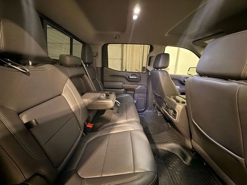 Used 2021 GMC Sierra 1500 SLT AWD/4WD image 30