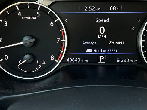 Used 2025 Nissan Altima 2.5 SV image 37