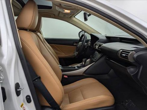 Used 2016 Lexus IS 200t image 22