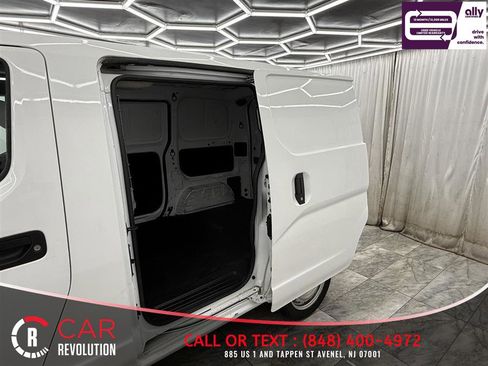 Used 2021 Nissan NV200 S image 11