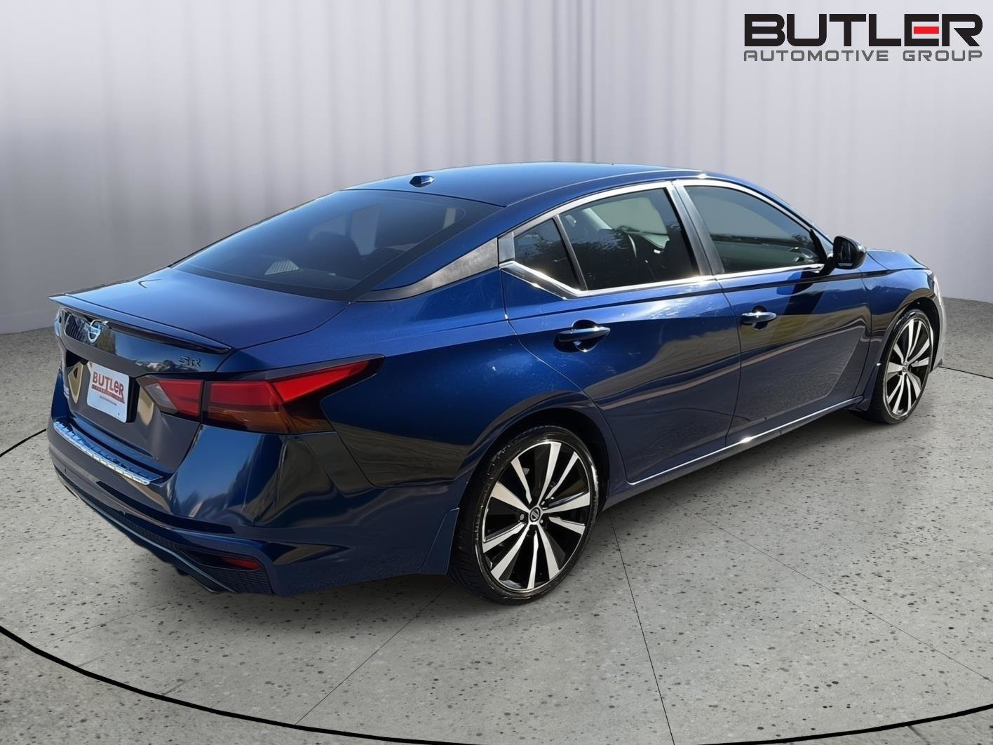 Used 2021 Nissan Altima 2.5 SR FWD image 6