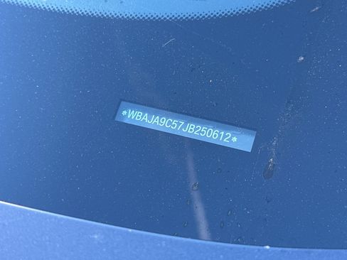 Used 2018 BMW 530e image 3