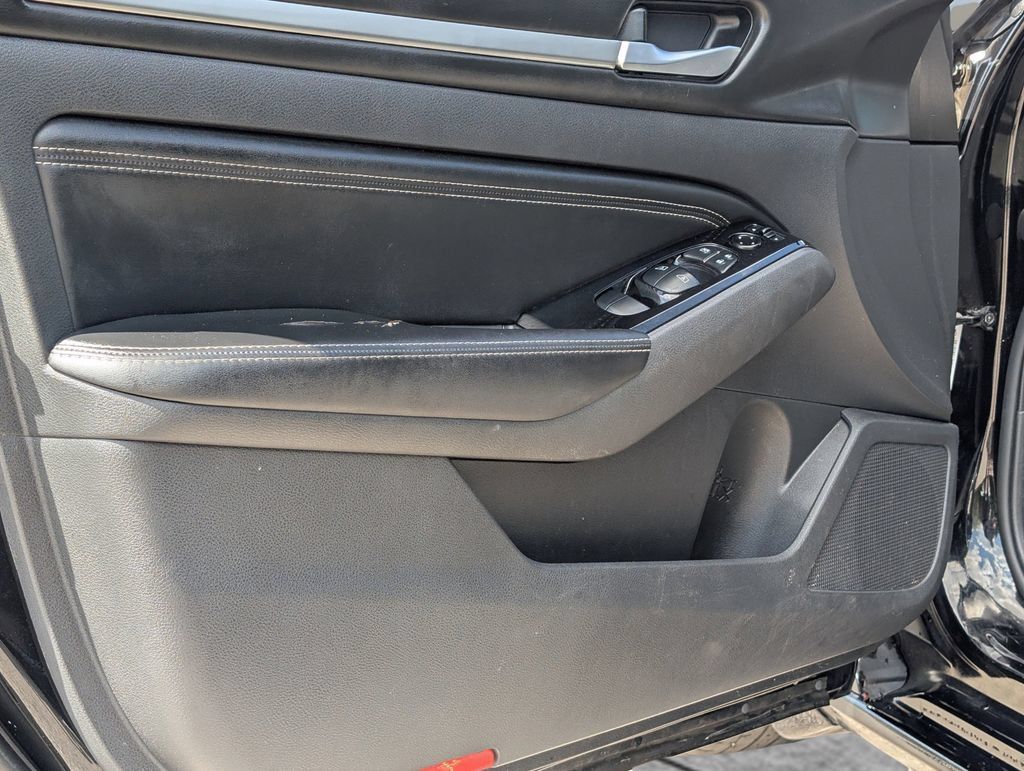 Used 2021 Nissan Altima 2.5 SL FWD image 15