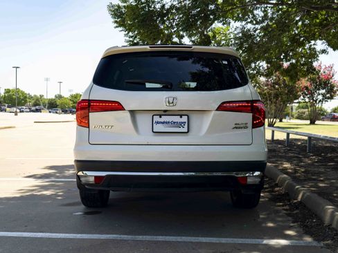 Used 2018 Honda Pilot Elite image 8