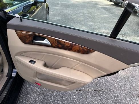 Used 2012 Mercedes-Benz CLS 550 image 16