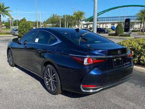 New 2025 Lexus ES 350 w/ Premium Package image 2
