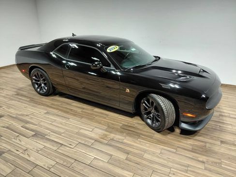 Used 2022 Dodge Challenger R/T Scat Pack RWD image 17
