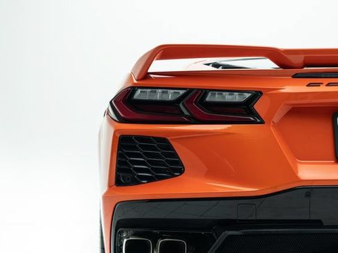 Used 2021 Chevrolet Corvette Stingray Preferred Cpe w/ Z51 Performance Package RWD image 17