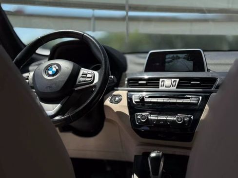 Used 2018 BMW X1 xDrive28i w/ Convenience Package image 16