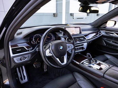 Used 2019 BMW 750i xDrive w/ Executive Package image 20
