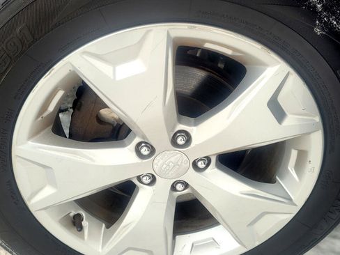 Used 2015 Subaru Forester 2.5i Limited image 44