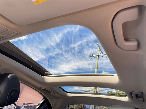 Used 2017 Mercedes-Benz C 300 4MATIC Sedan w/ Premium 2 Package image 31