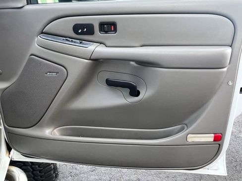 Used 2007 Chevrolet Silverado 3500 LT w/ Heavy-Duty Power Package image 16