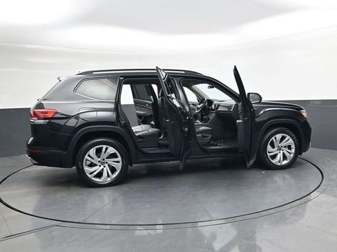 Used 2021 Volkswagen Atlas SE image 39
