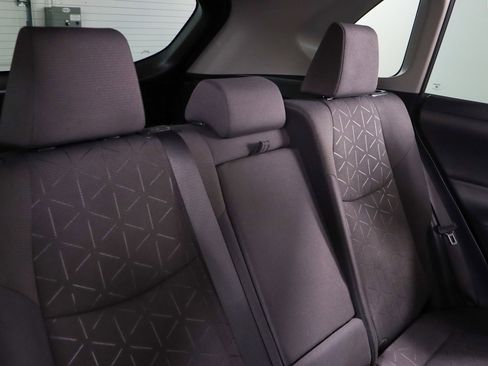 Used 2021 Toyota RAV4 XLE image 27