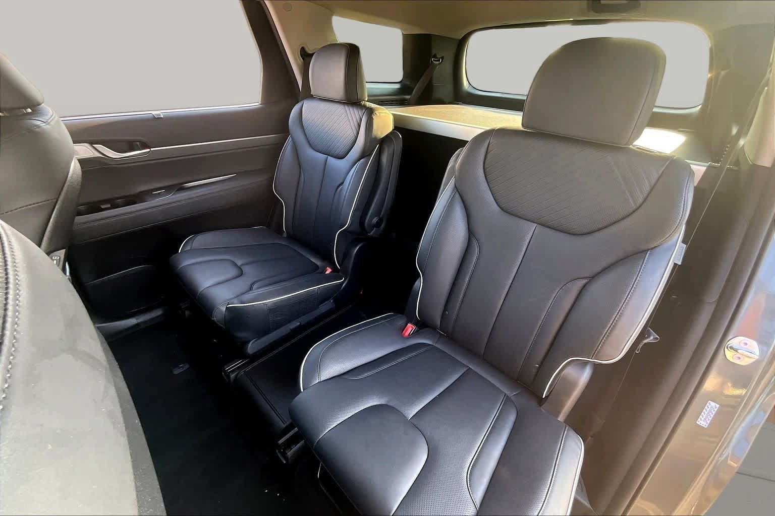 Used 2023 Hyundai Palisade SEL w/ Premium Package AWD/4WD image 19