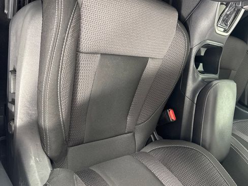 Used 2022 Subaru Outback Premium image 13