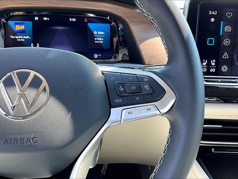 Certified 2026 Volkswagen Atlas SE AWD/4WD image 25