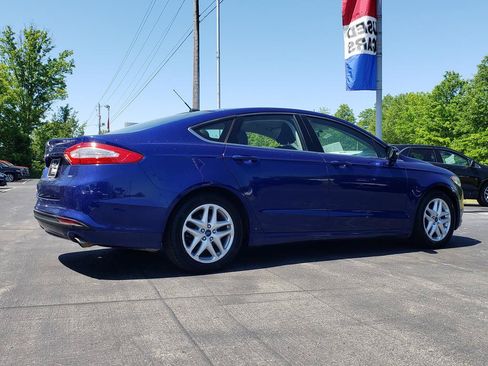 Used 2015 Ford Fusion SE FWD image 5