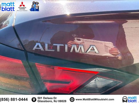 Used 2024 Nissan Altima 2.5 SV image 16
