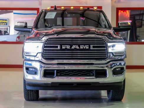 Used 2019 RAM 3500 Laramie image 9