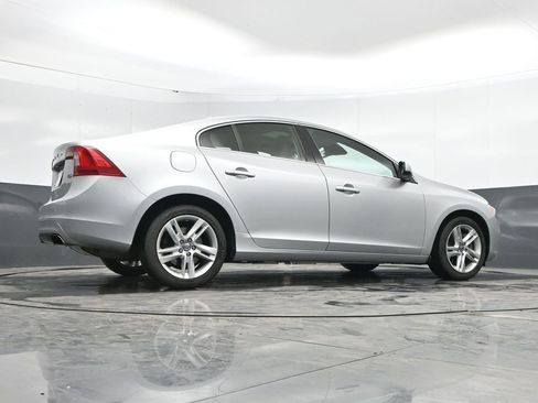 Used 2014 Volvo S60 T5 image 18