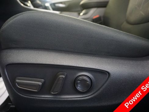 Certified 2025 Toyota RAV4 XLE AWD/4WD image 7