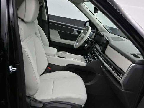 New 2026 Hyundai Santa Fe SE image 9