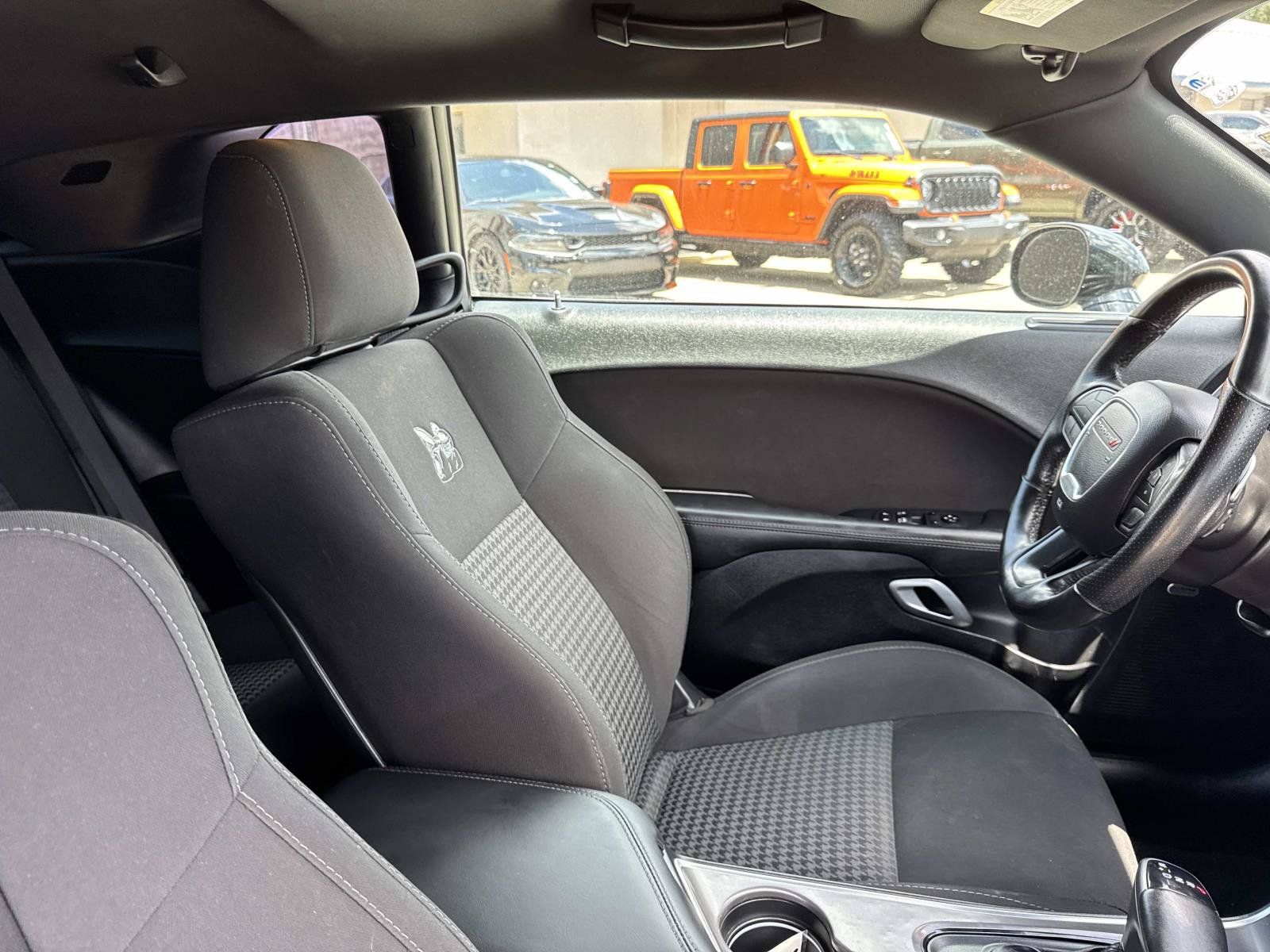 Used 2021 Dodge Challenger R/T Scat Pack RWD image 10