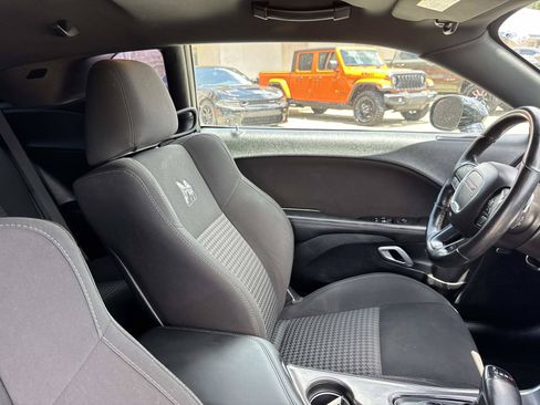 Used 2021 Dodge Challenger R/T Scat Pack RWD image 10