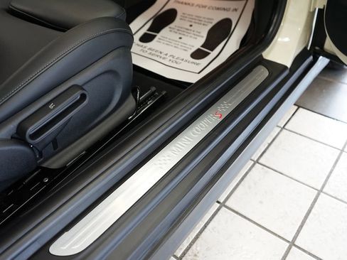 Used 2019 MINI Cooper S w/ Storage Package FWD image 39