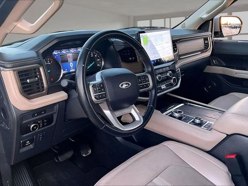 Used 2024 Ford Expedition Max Limited image 16