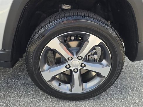 New 2026 Jeep Grand Cherokee Limited image 7