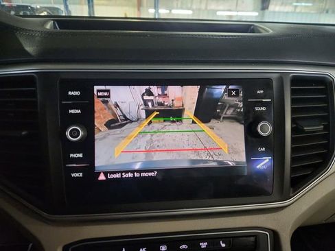Used 2018 Volkswagen Atlas SE AWD/4WD image 13