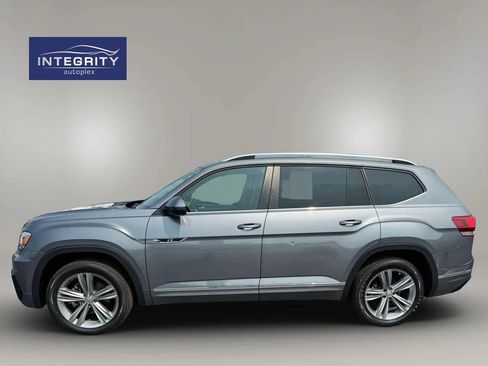 Used 2018 Volkswagen Atlas SEL w/ R-Line Package FWD image 2