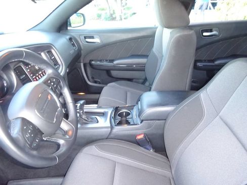 Used 2021 Dodge Charger SXT w/ Blacktop Package RWD image 12