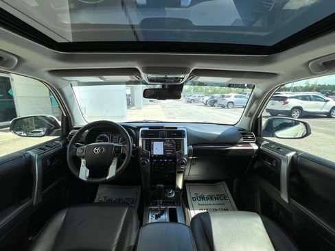 Used 2022 Toyota 4Runner Limited AWD/4WD image 11