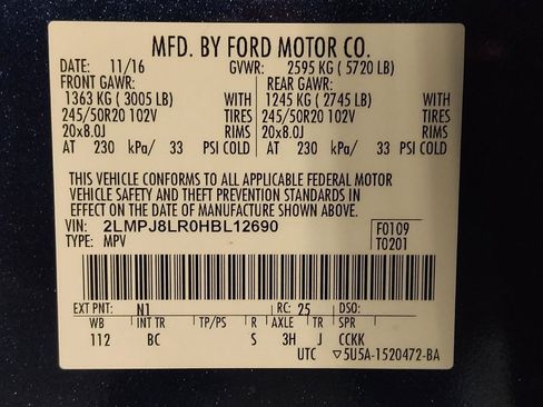 Used 2017 Lincoln MKX Reserve w/ Driver Assistance Package image 33