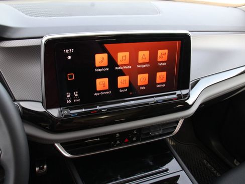 New 2026 Volkswagen Atlas Peak Edition AWD/4WD image 19