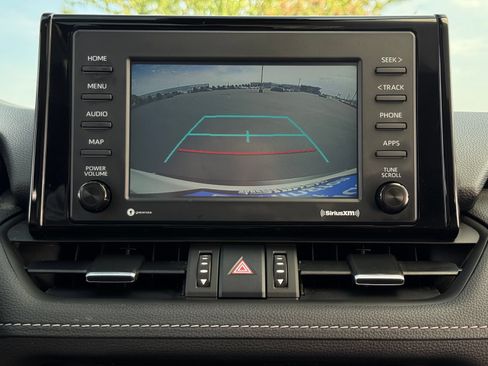 Used 2022 Toyota RAV4 XLE Premium AWD/4WD image 20
