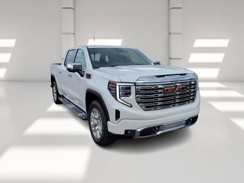 Used 2024 GMC Sierra 1500 Denali w/ Technology Package image 3