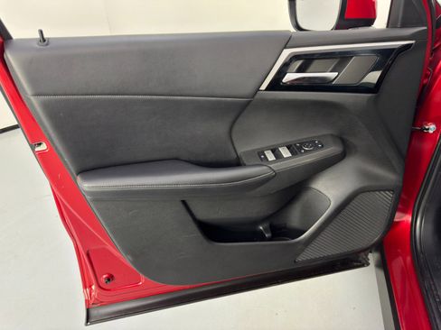 Used 2022 Mitsubishi Outlander SE image 38