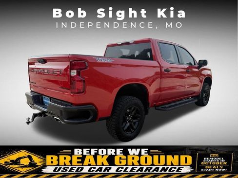 Used 2024 Chevrolet Silverado 1500 Custom Trail Boss w/ LPO, Dark Essentials Package AWD/4WD image 11