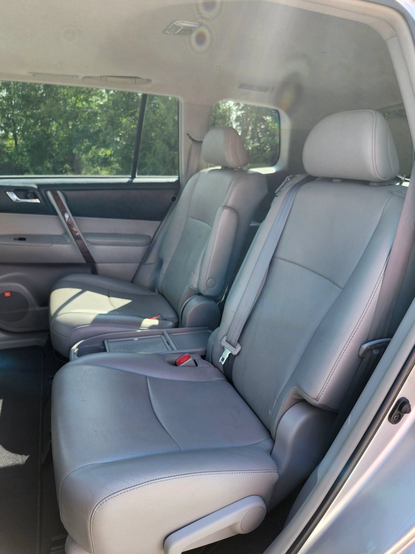 Used 2012 Toyota Highlander Limited w/ Tow Pkg FWD image 15