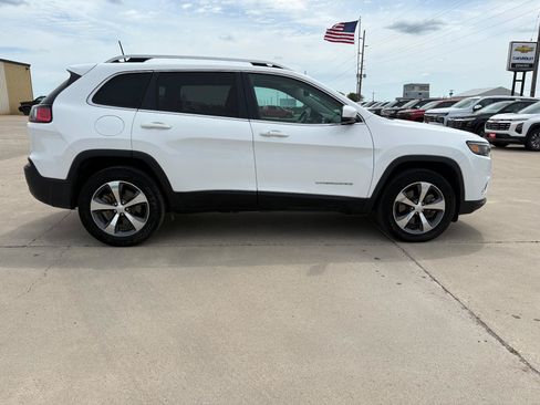 Used 2020 Jeep Cherokee Limited AWD/4WD image 7